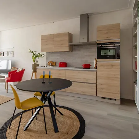 Nina's House 2 
